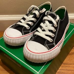 New in Box Kid’s PF Flyer Shoes in Sz 13